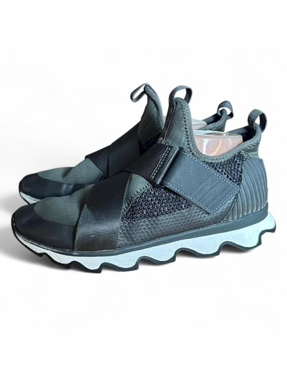SOREL ALPINE TUNDRA KINETIC ATHLETIC SHOES SNEAKERS SIZE 9.5 FOREST GREEN TRAVEL